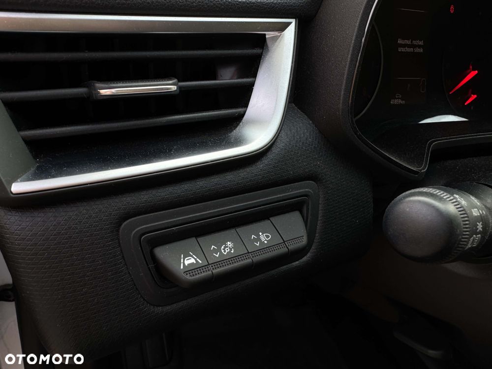 Renault Clio - 10