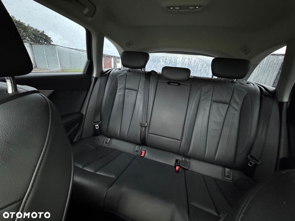 Audi A4 Avant 40 TDI S tronic - 9