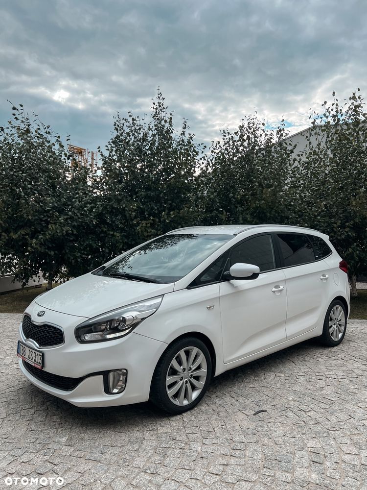 Kia Carens 1.7 CRDi Business Line 7DCT - 1