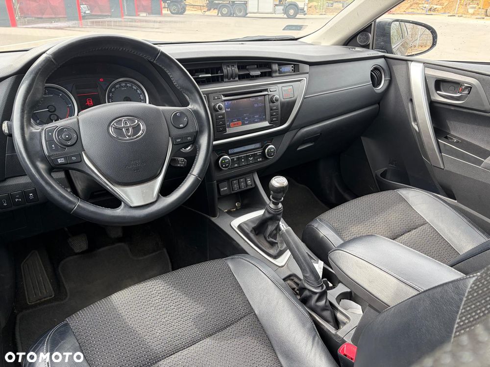 Toyota Auris - 8