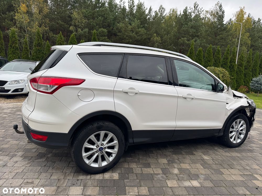 Ford Kuga 2.0 TDCi 2x4 Titanium - 6