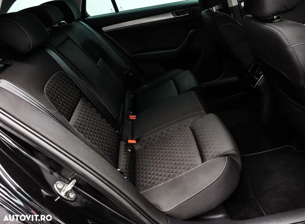 Skoda Superb Combi 1.6 TDI DSG Style - 16