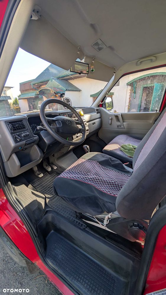 Volkswagen Transporter - 3