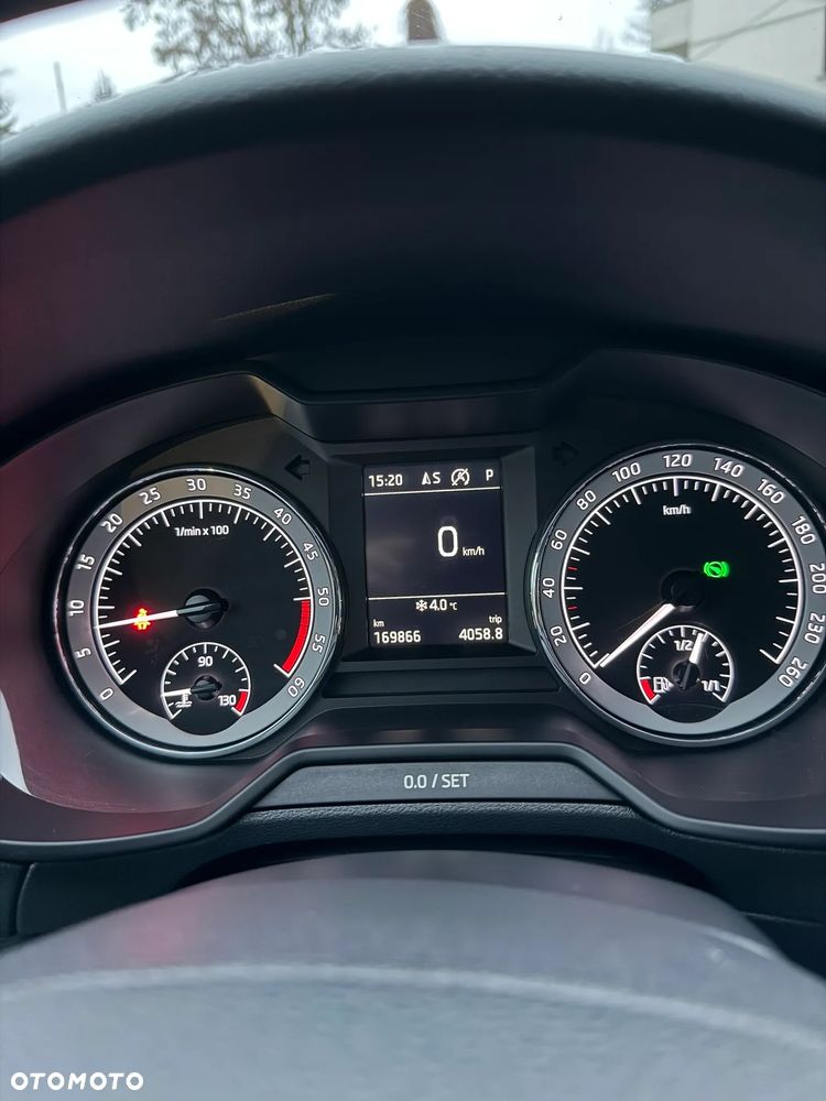 Skoda Octavia 2.0 TDI Style DSG - 10