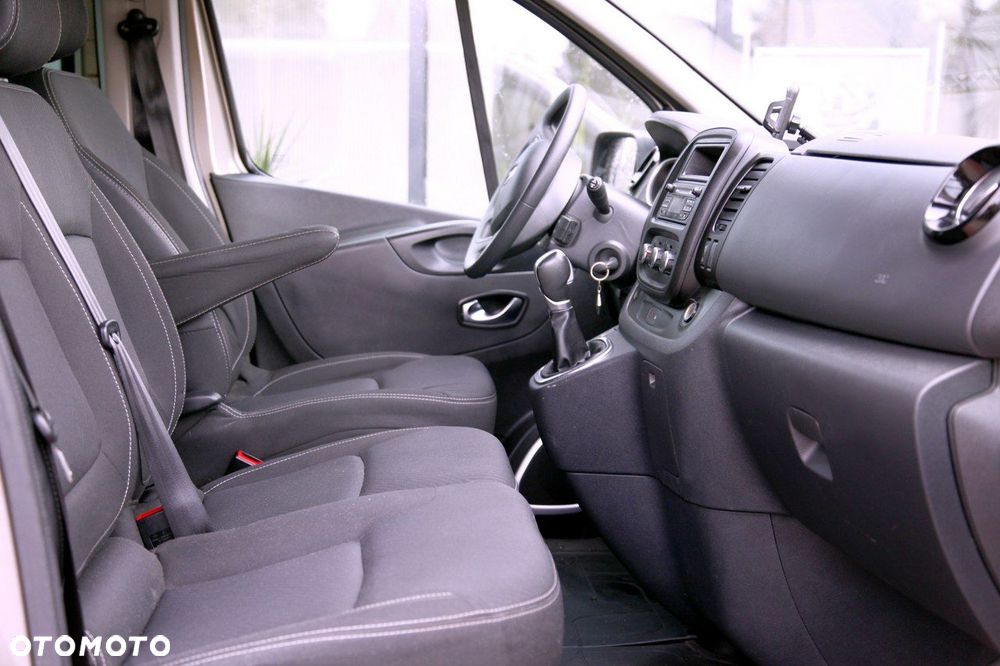 Renault Trafic Grand SpaceClass 2.0 dCi EDC - 13