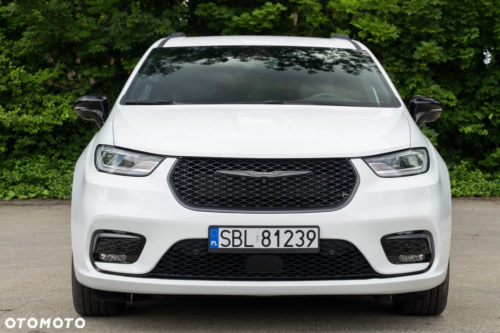 Chrysler Pacifica - 10