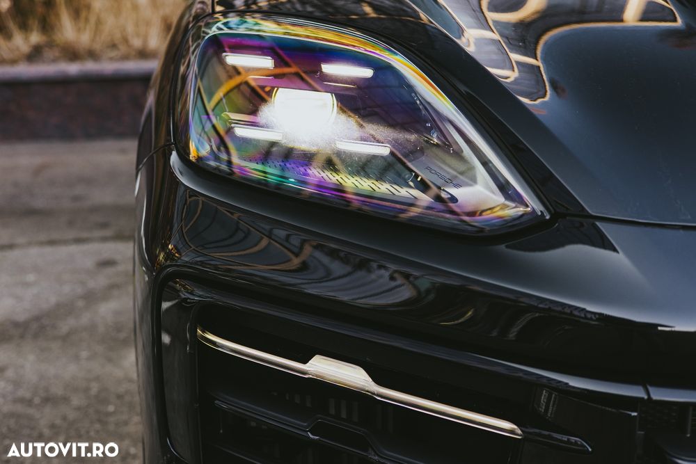 Porsche Cayenne Standard - 4