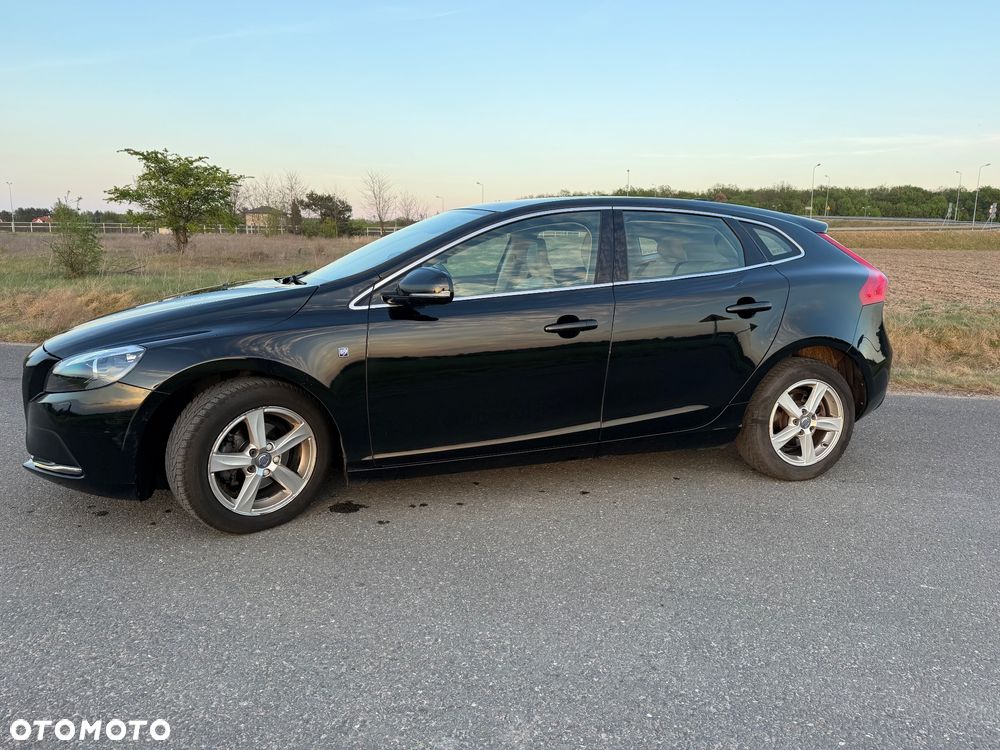 Volvo V40 D2 Drive-E Ocean Race - 5
