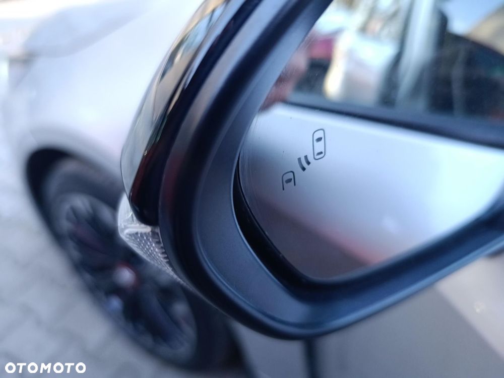 Toyota Corolla 1.8 Hybrid GR Sport - 10