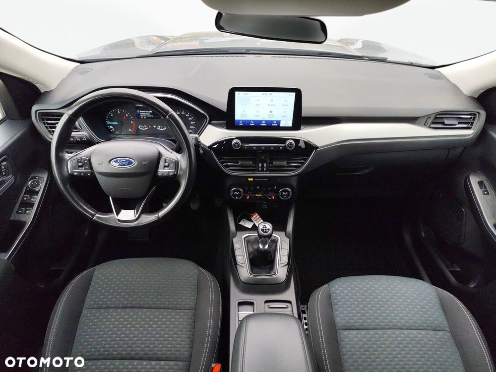 Ford Kuga - 15