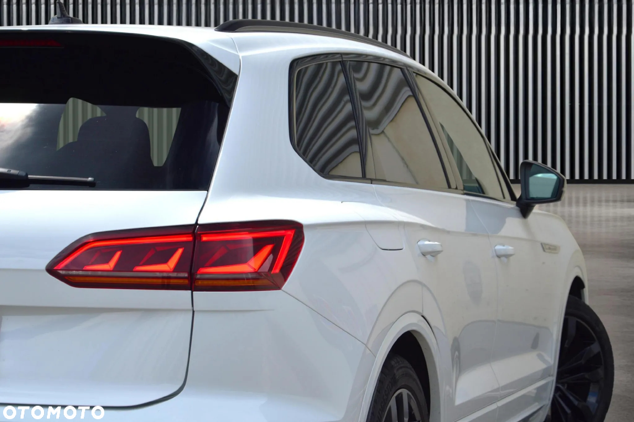 Volkswagen Touareg 3.0 V6 TFSI 4Motion R-Line - 9
