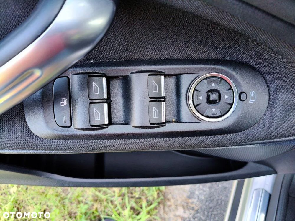 Ford S-Max 2.0 TDCi DPF Platinium X - 27