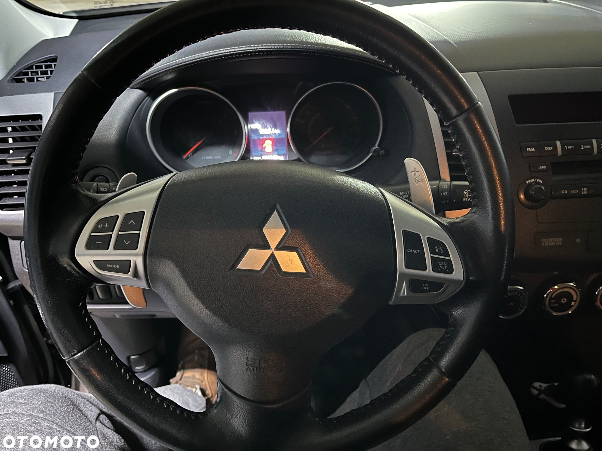 Mitsubishi Outlander 2.2 DI-D 4WD TC-SST Intense - 12