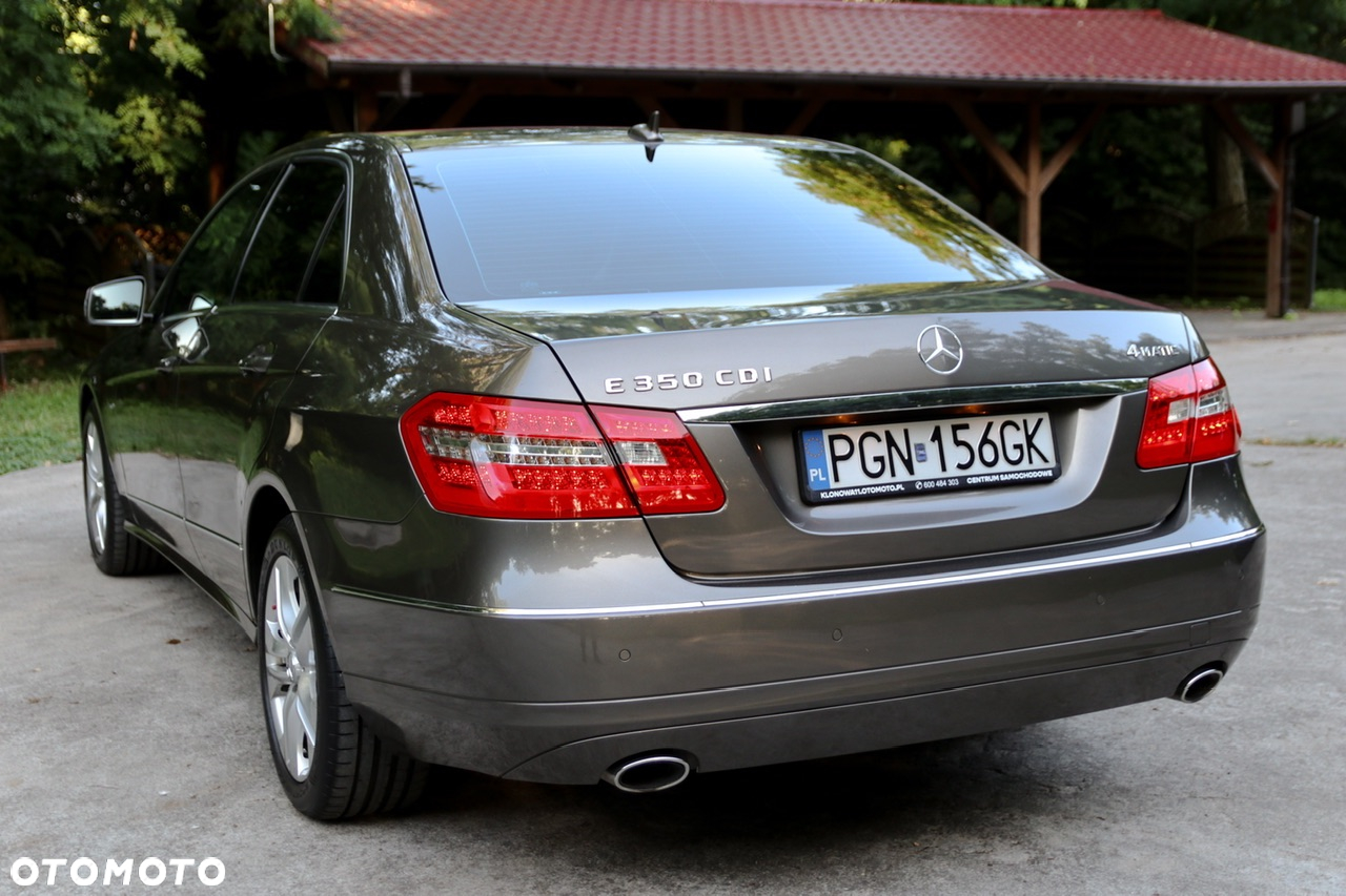 Mercedes-Benz Klasa E 350 T CDI DPF 4Matic BlueEFFICIENCY 7G-TRONIC Avantgarde - 9