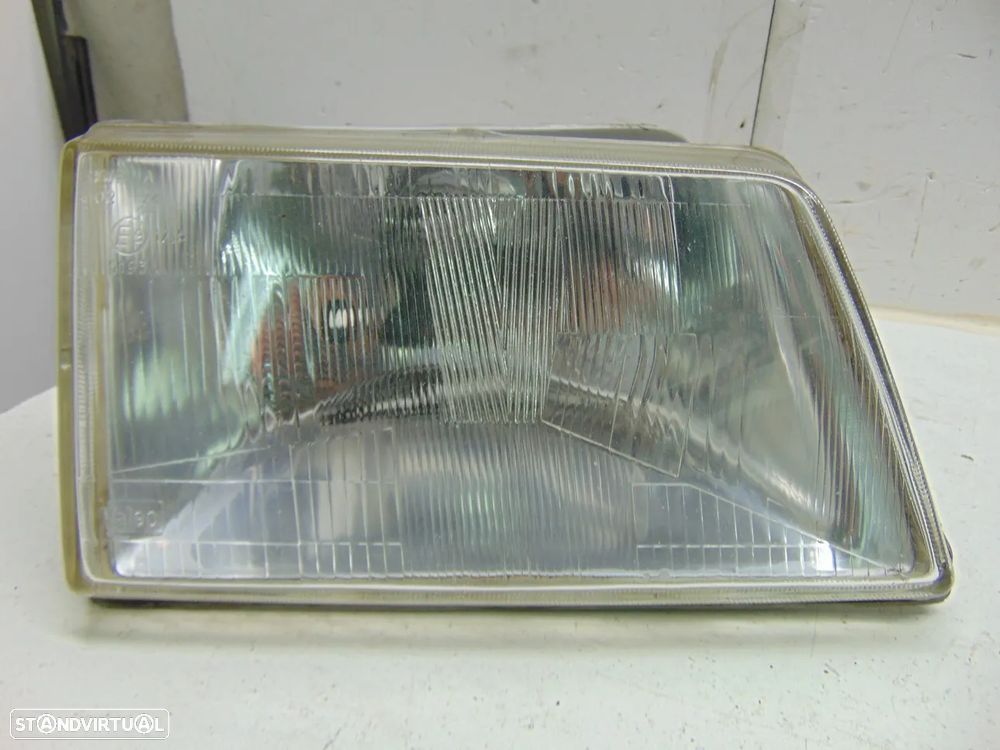 Peugeot 205 faróis - 4