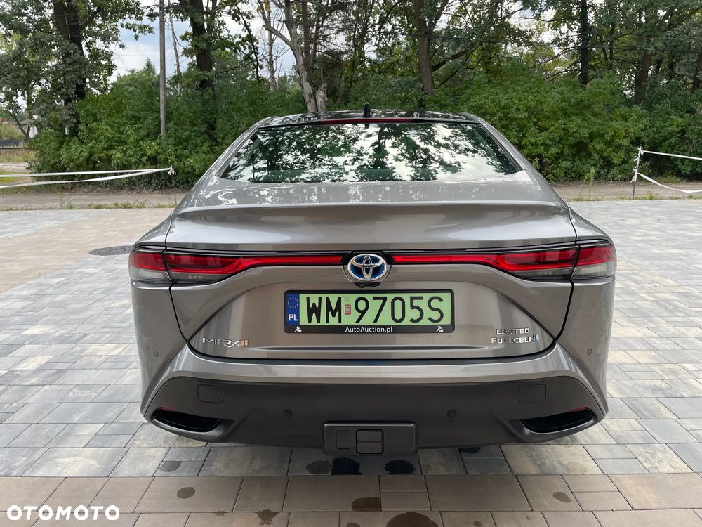 Toyota Mirai - 6
