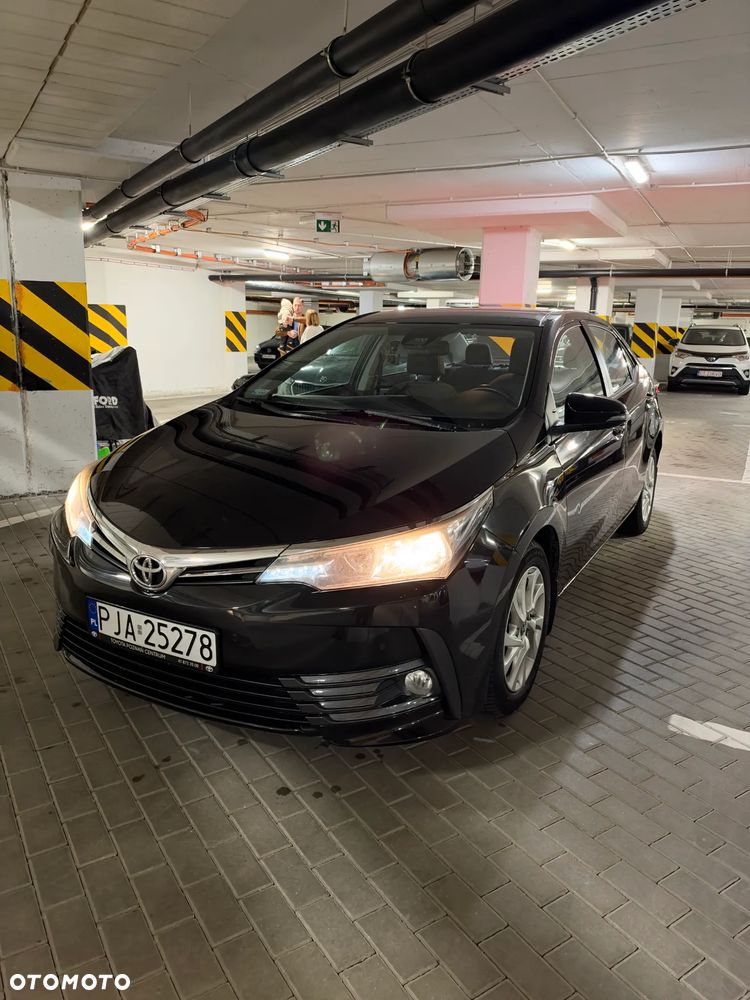 Toyota Corolla - 1