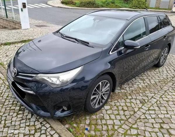 Toyota Avensis SW 2.0 D-4D Exclusive - 3