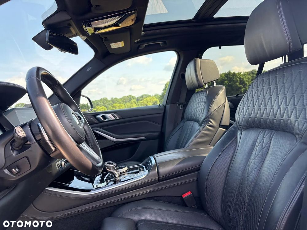BMW X5 M M50d - 11