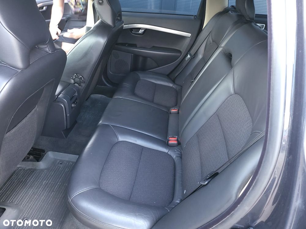 Volvo V70 2.5T Summum - 22