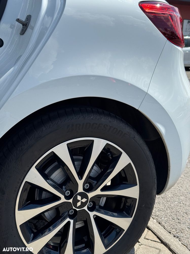 Mitsubishi Colt 1.6 L AT HEV Invite StyleCold - 14