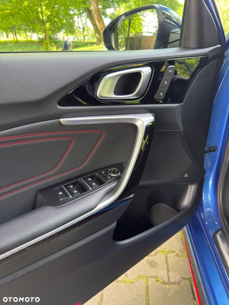 Kia Ceed 1.6 T-GDI GT DCT - 19