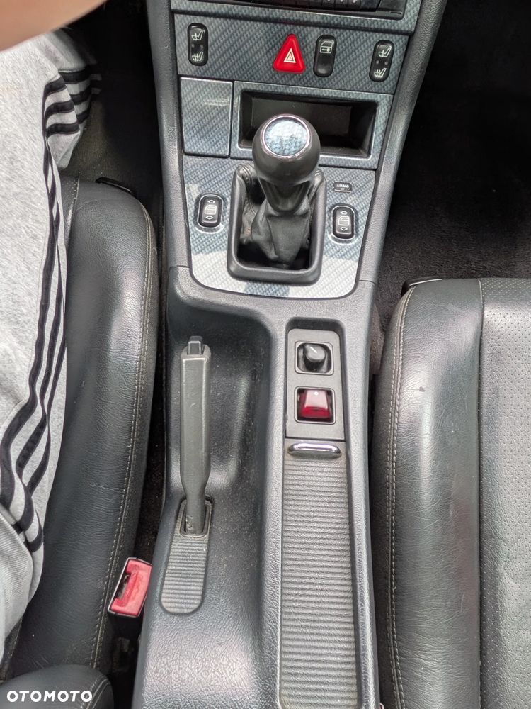 Mercedes-Benz SLK 200 - 13