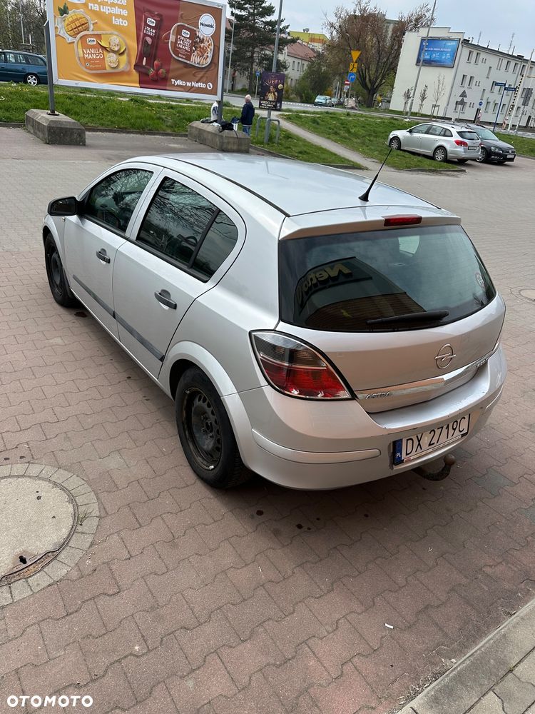 Opel Astra - 4