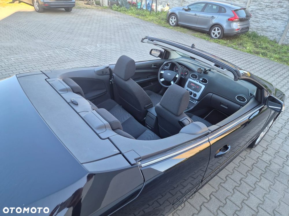 Ford Focus 1.6 Ambiente - 24
