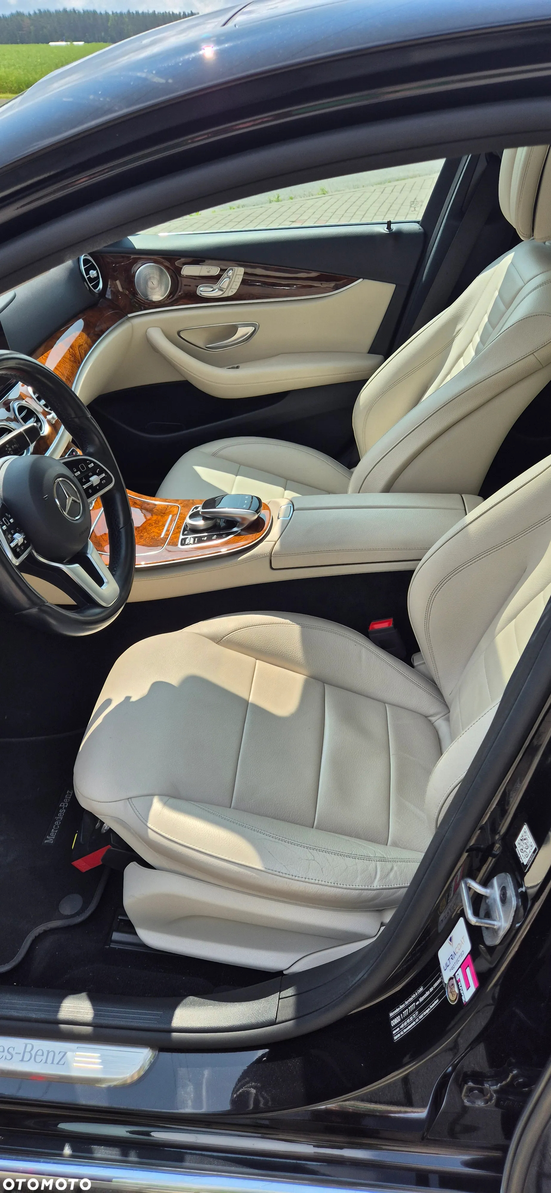 Mercedes-Benz Klasa E 220 d 4-Matic 9G-TRONIC - 15