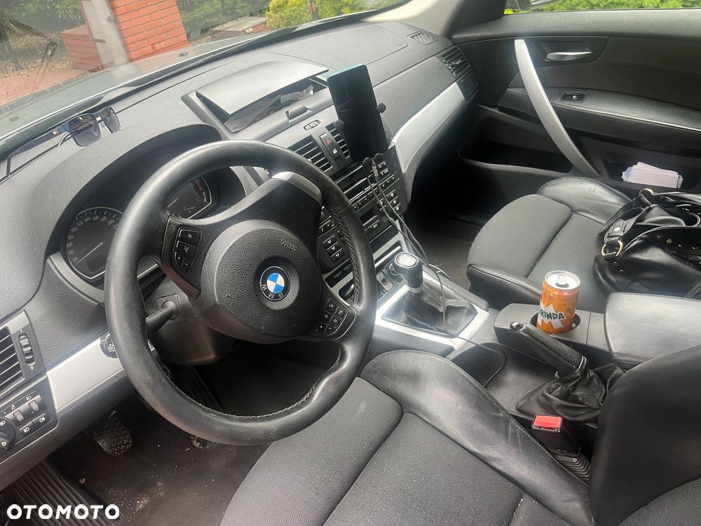 BMW X3 2.0d - 8