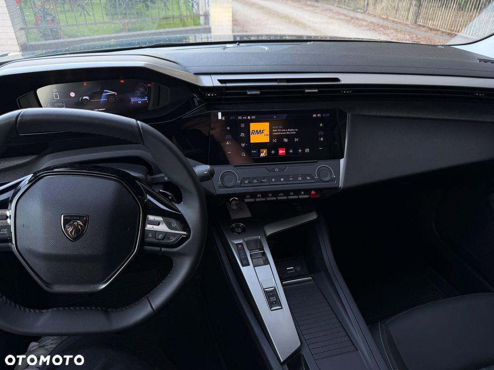 Peugeot 408 - 27