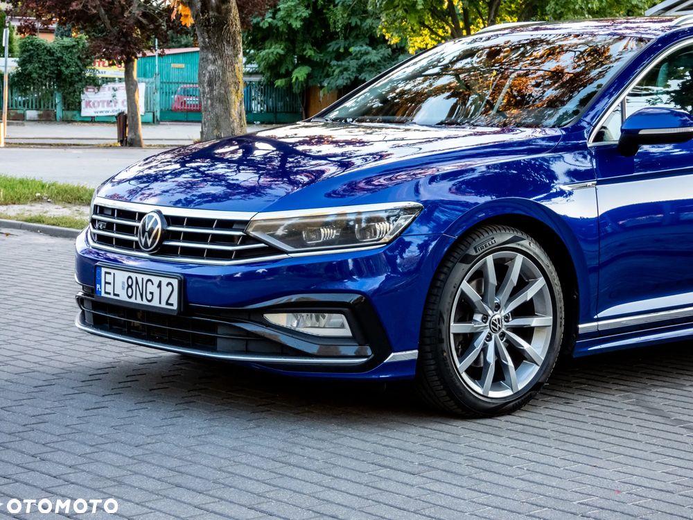 Volkswagen Passat Variant 2.0 TDI SCR DSG 4Motion Elegance - 2