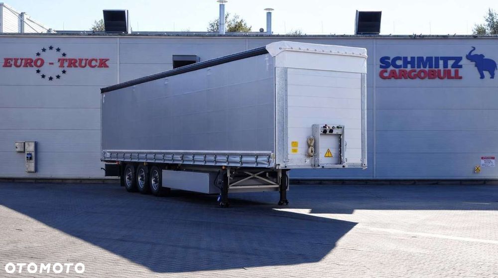 Schmitz Cargobull SCS, Kurtyna - 1