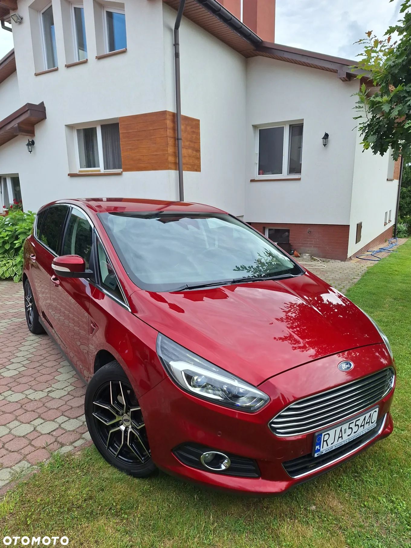 Ford S-Max 2.0 TDCi Titanium PowerShift - 1