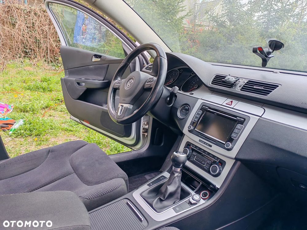 Volkswagen Passat - 7