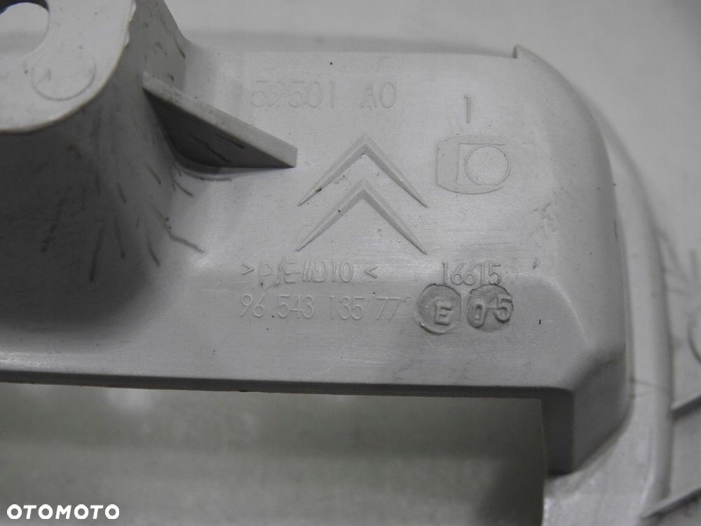 OBUDOWA LAMPKI KABINY CITROEN C4 PICASSO I - 7