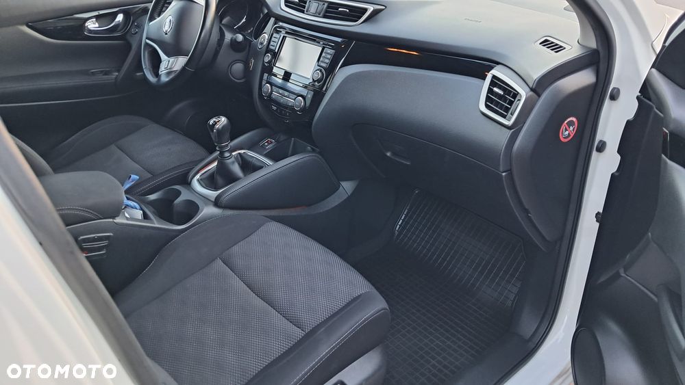 Nissan Qashqai - 10