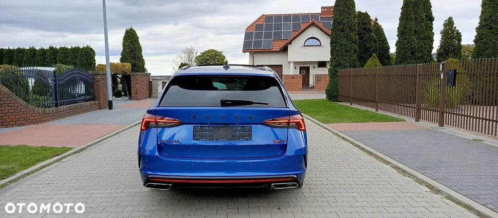 Skoda Octavia 2.0 TDI DSG 4x4 RS First Edition - 4
