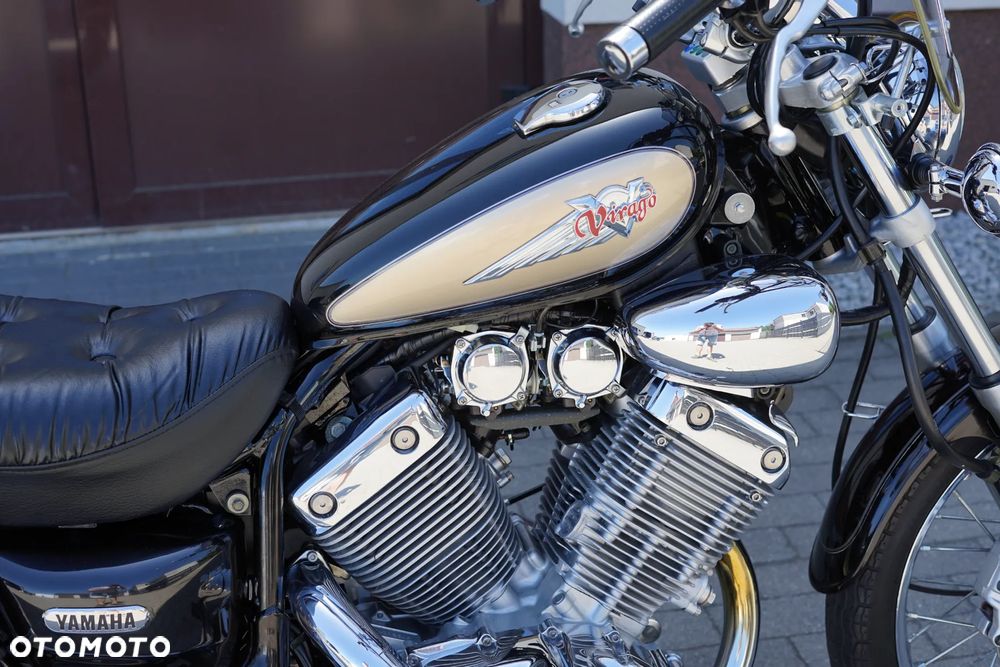 Yamaha XV - 11