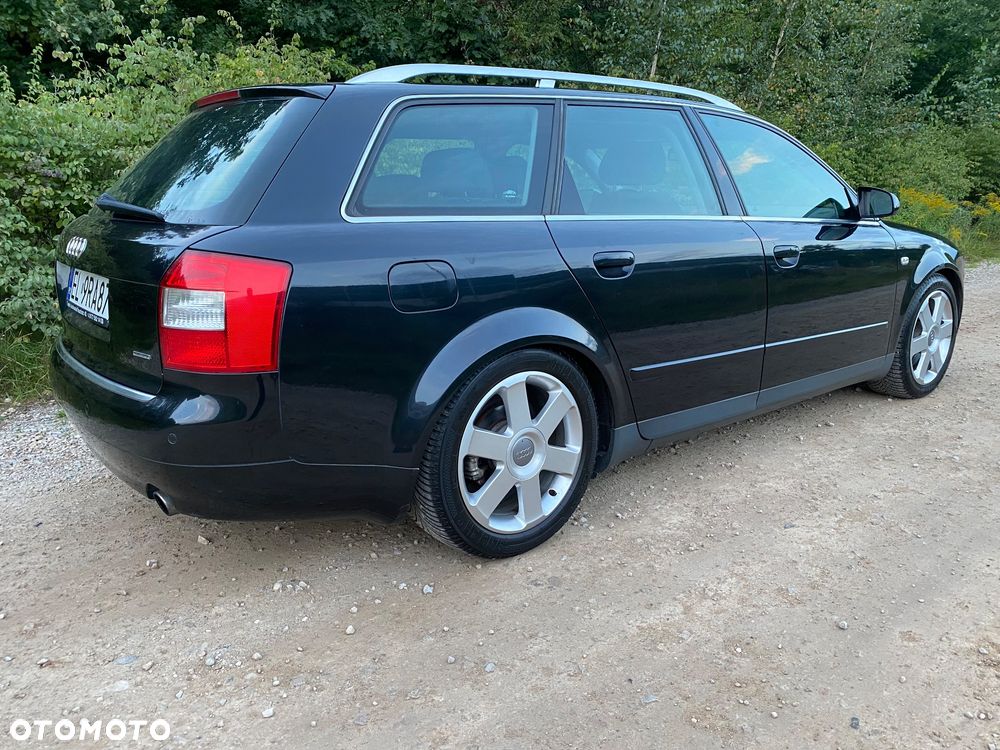 Audi A4 Avant 2.5 TDI quattro - 9