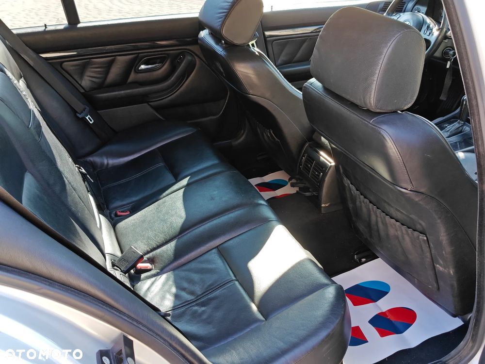 BMW Seria 5 - 8