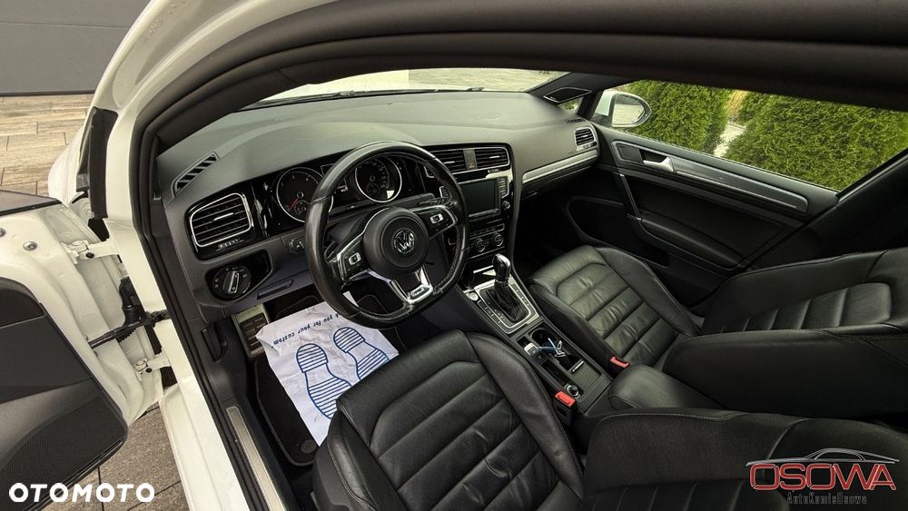 Volkswagen Golf Variant 2.0 TDI SCR DSG R-Line - 33