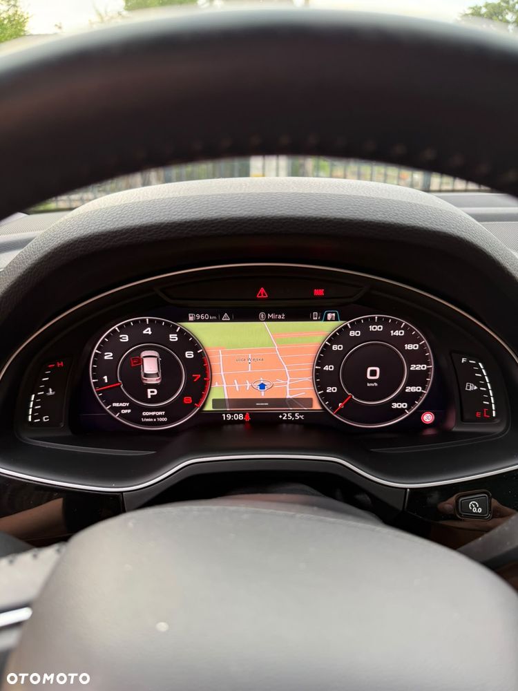 Audi Q7 - 30