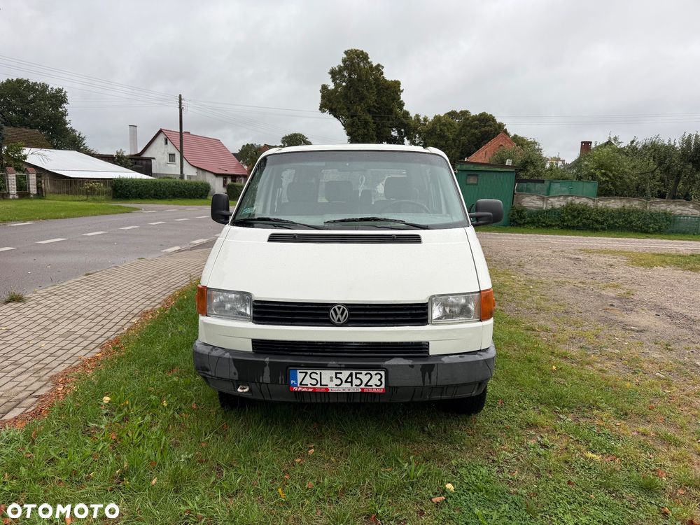 Volkswagen Transporter - 1