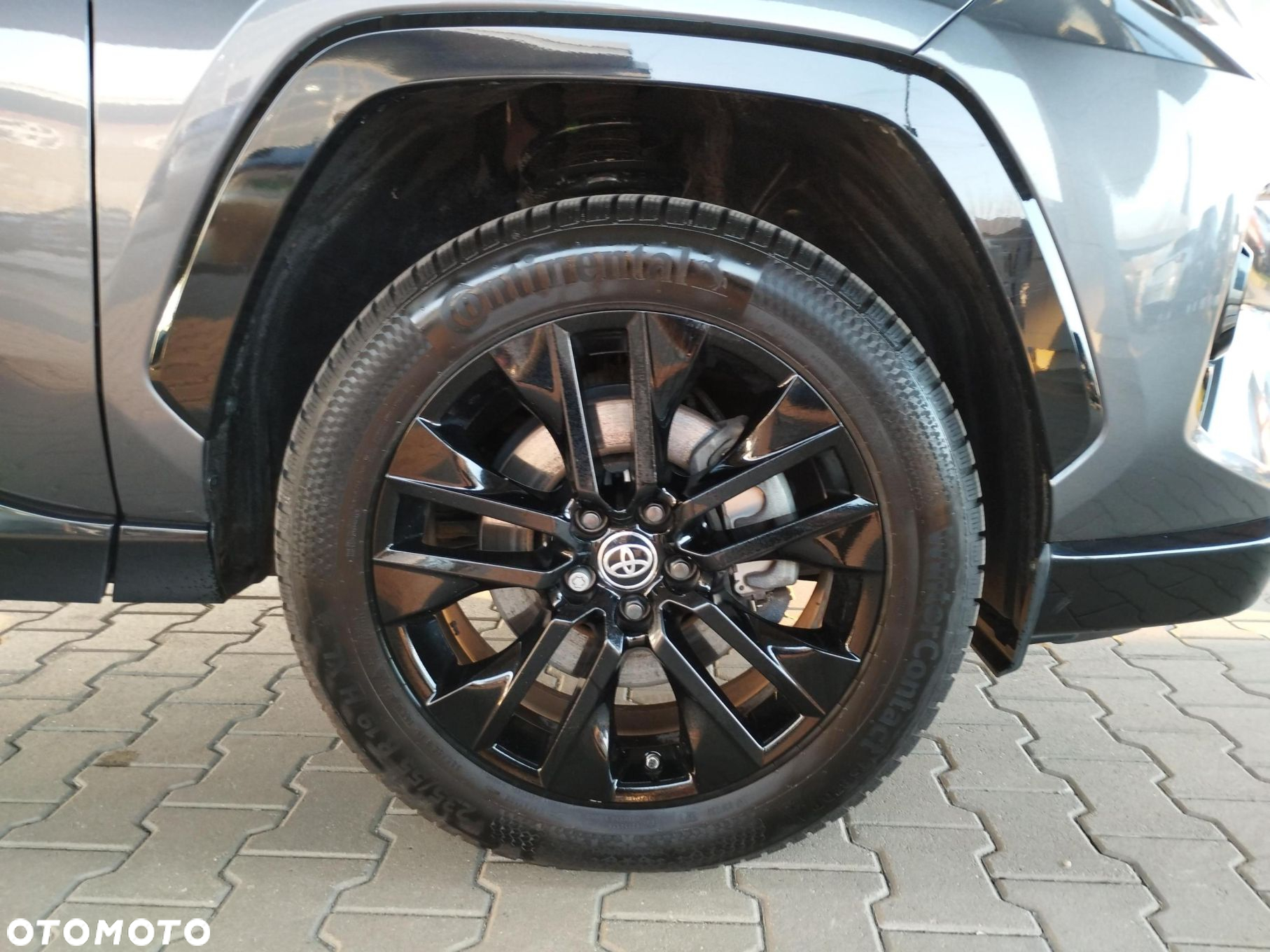 Toyota RAV4 - 10