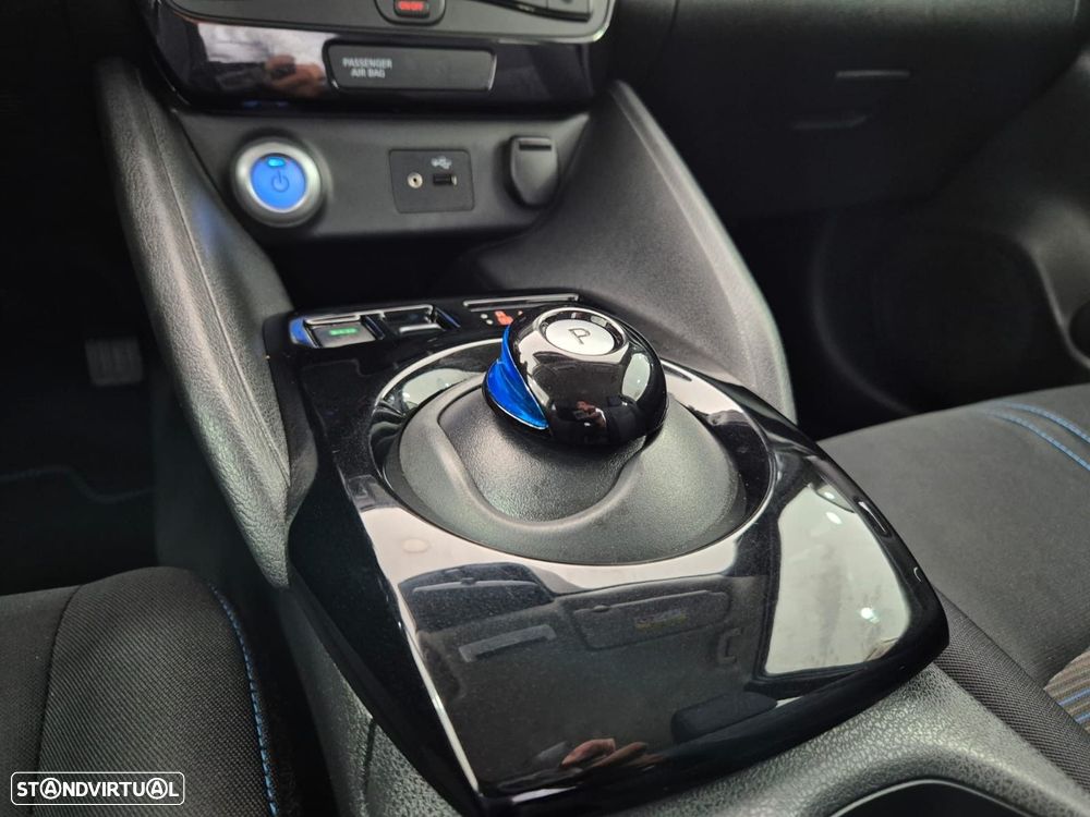 Nissan Leaf N-Connecta - 13