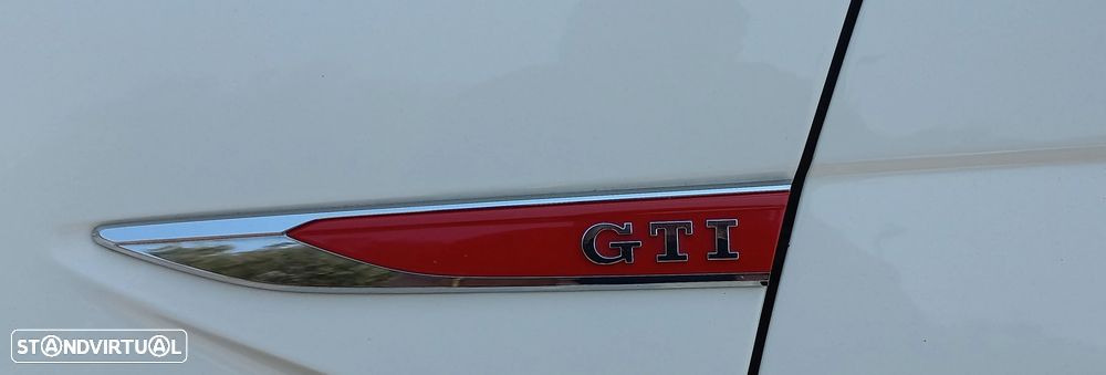 VW Polo 2.0 TSI GTI DSG - 24
