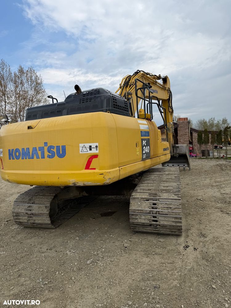 Komatsu PC 240 LC - 4