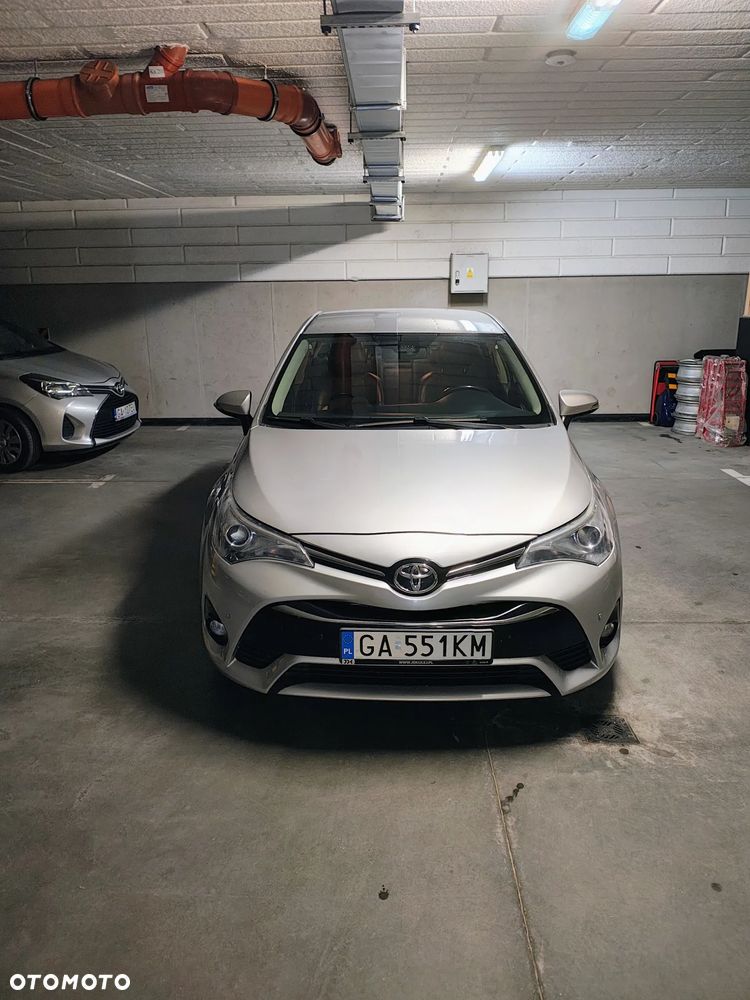 Toyota Avensis 2.0 D-4D Active Business - 1